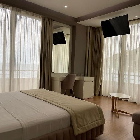 Paradise Beach Hotel Radhime Ngoại thất bức ảnh