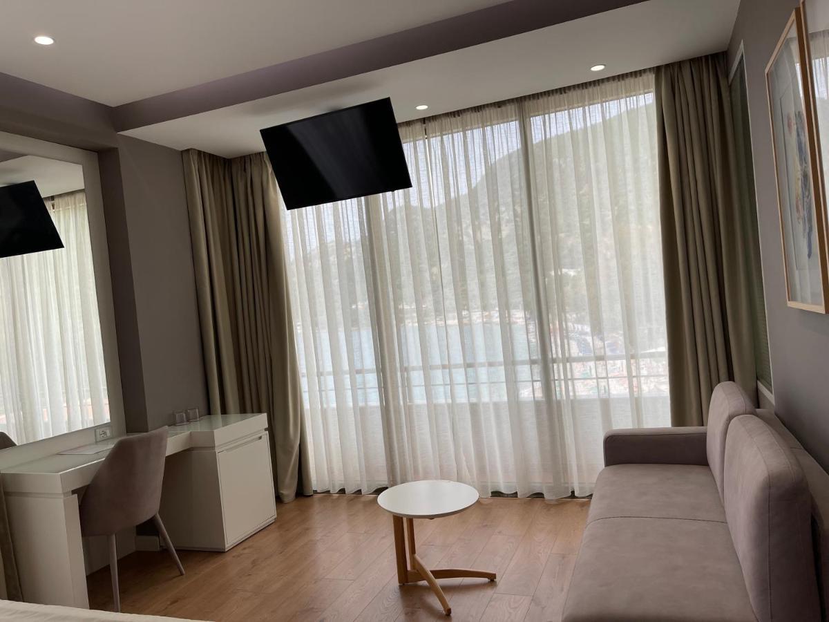 Paradise Beach Hotel Radhime Ngoại thất bức ảnh