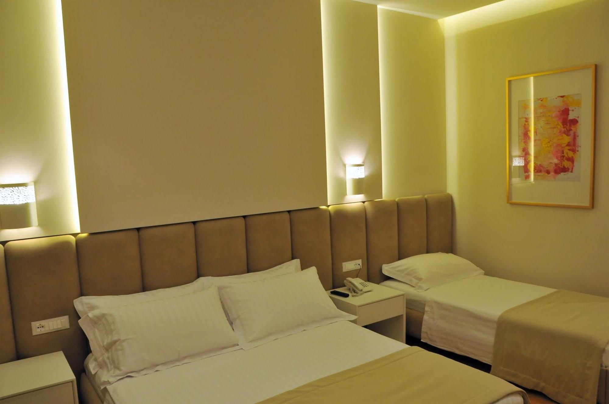 Paradise Beach Hotel Radhime Phòng bức ảnh