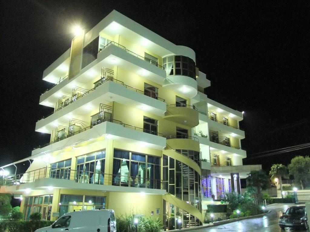 Paradise Beach Hotel Radhime Ngoại thất bức ảnh