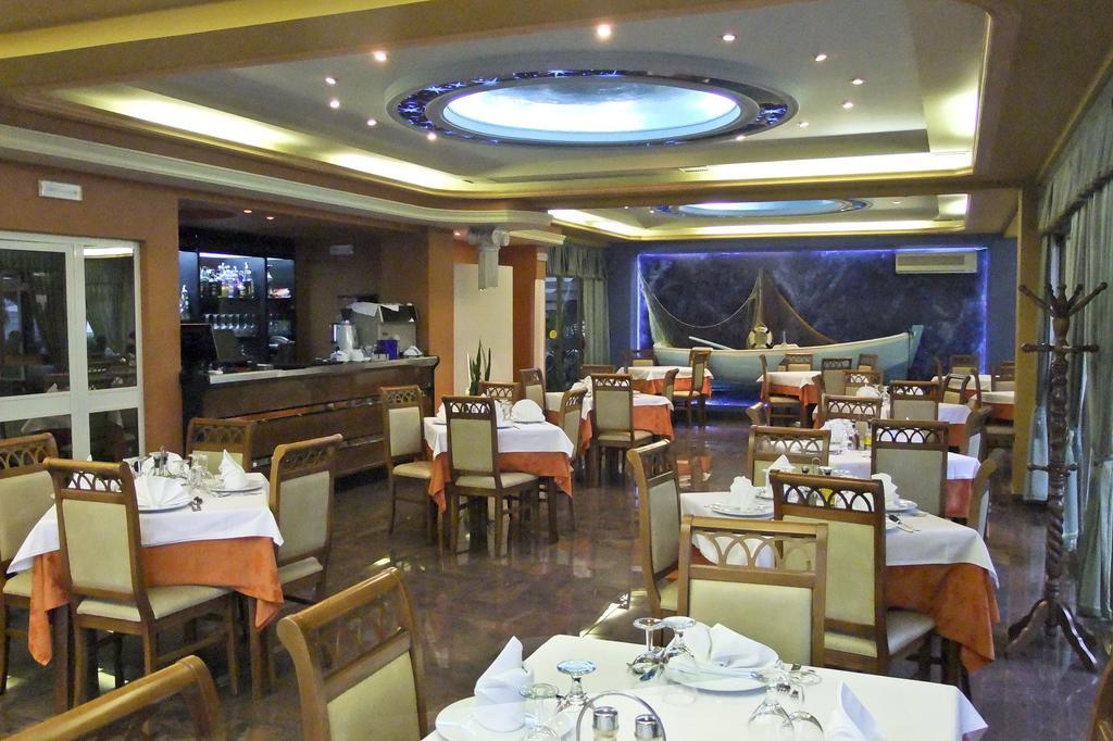 Paradise Beach Hotel Radhime Ngoại thất bức ảnh
