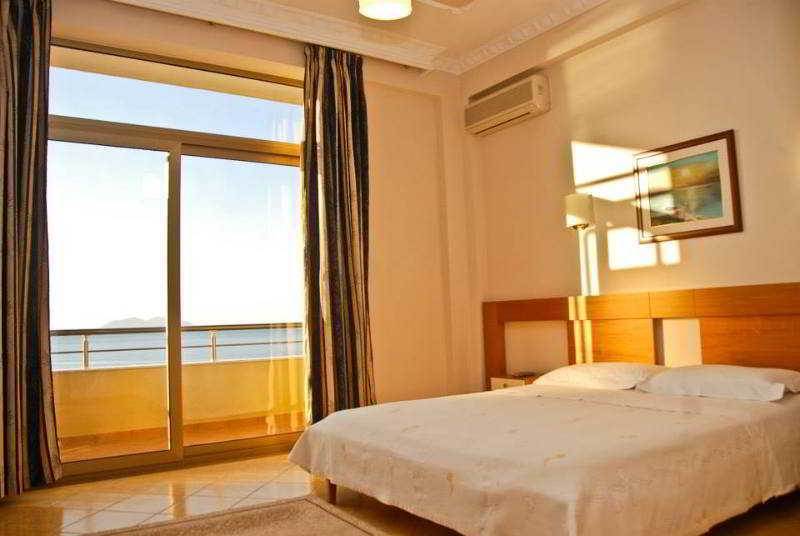 Paradise Beach Hotel Radhime Ngoại thất bức ảnh
