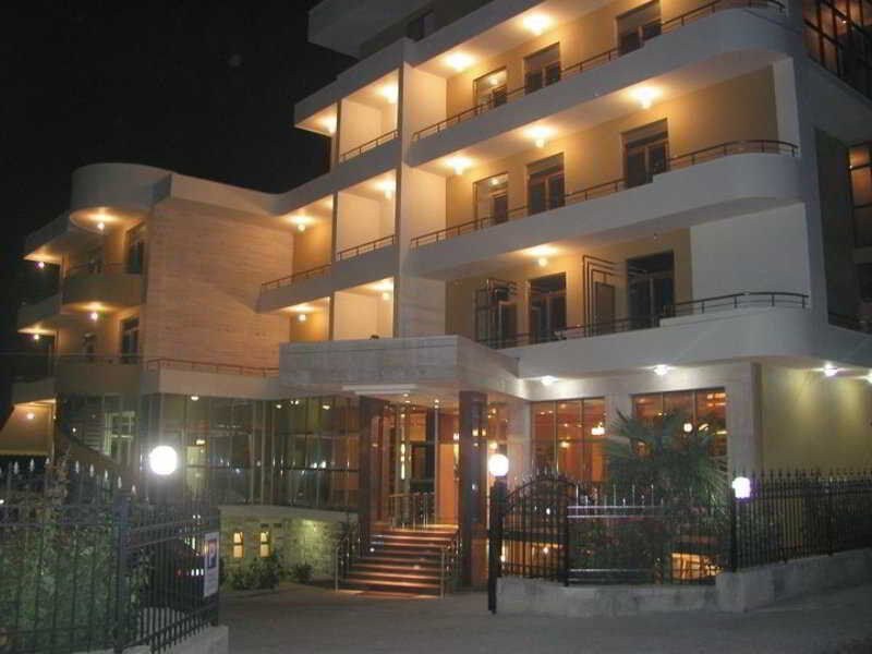 Paradise Beach Hotel Radhime Ngoại thất bức ảnh